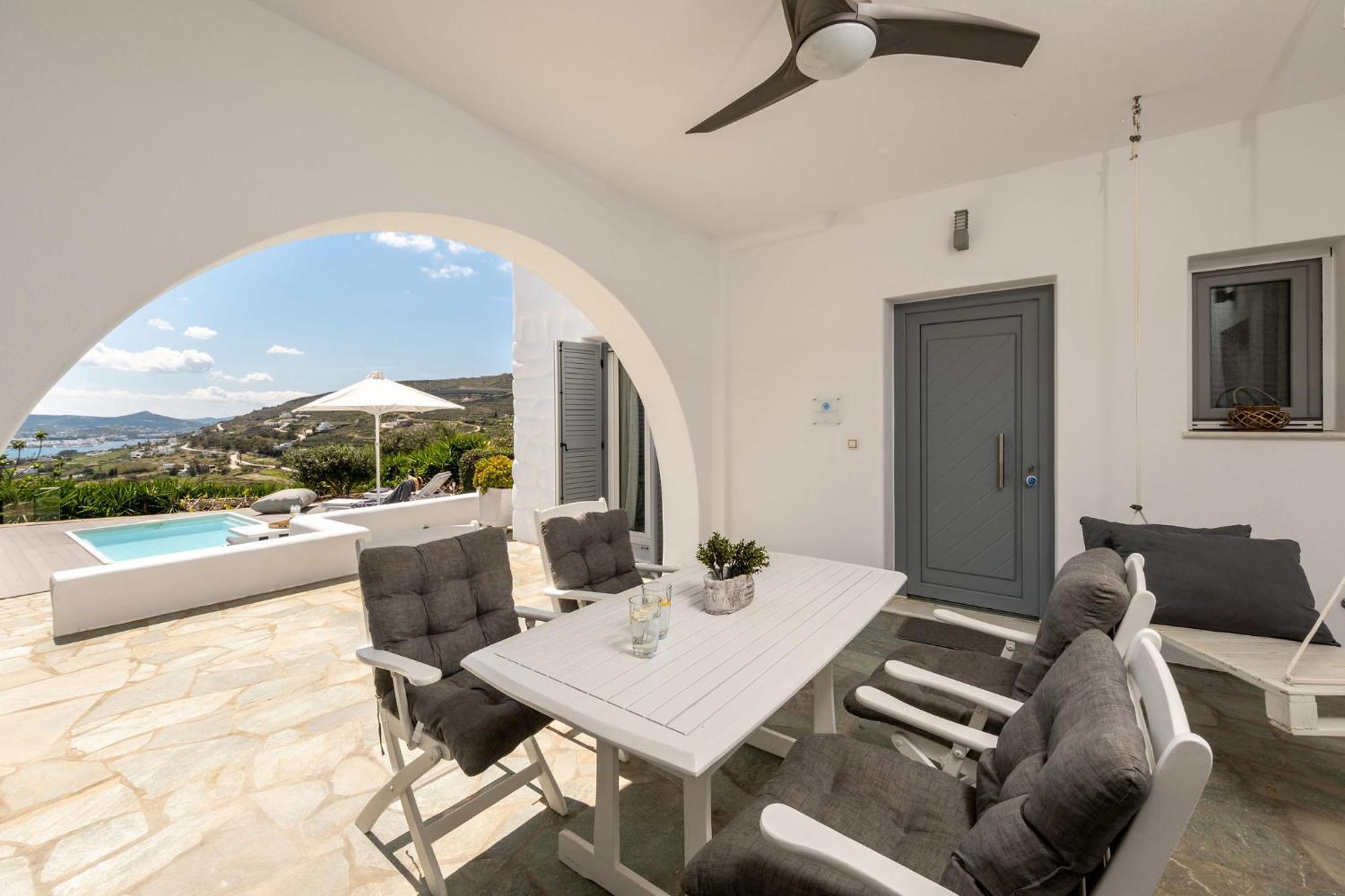 Azzurro Bianco Suites Parikia  Exterior photo